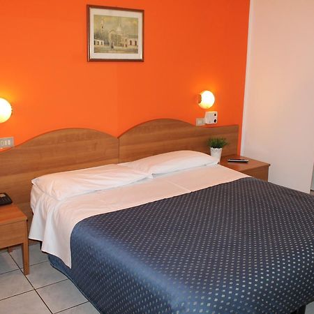 Hotel La Pace Milaan Buitenkant foto