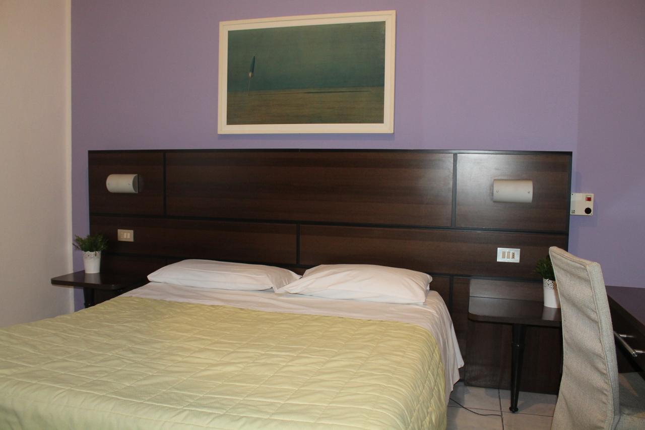 Hotel La Pace Milaan Buitenkant foto