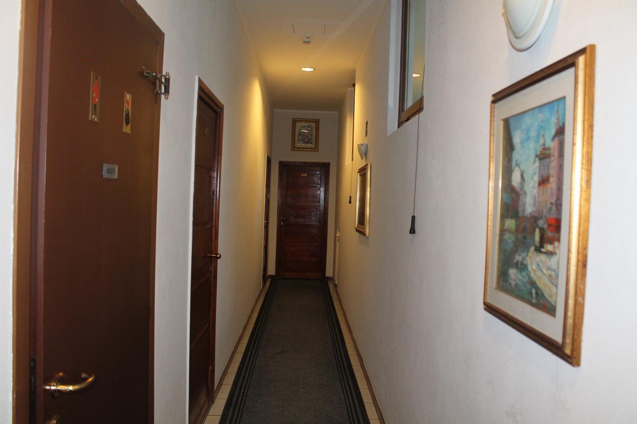 Hotel La Pace Milaan Buitenkant foto